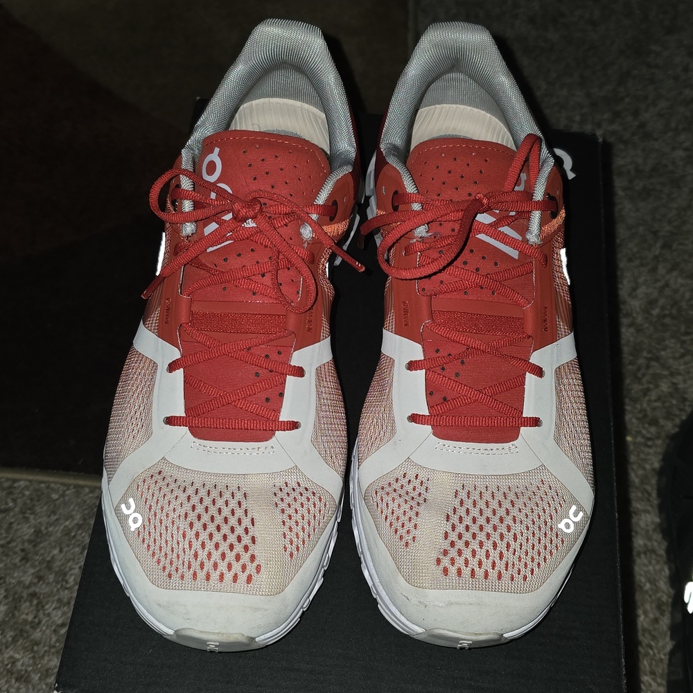 On Running Cloud Flow Rust Running Shoes, Size 9.5